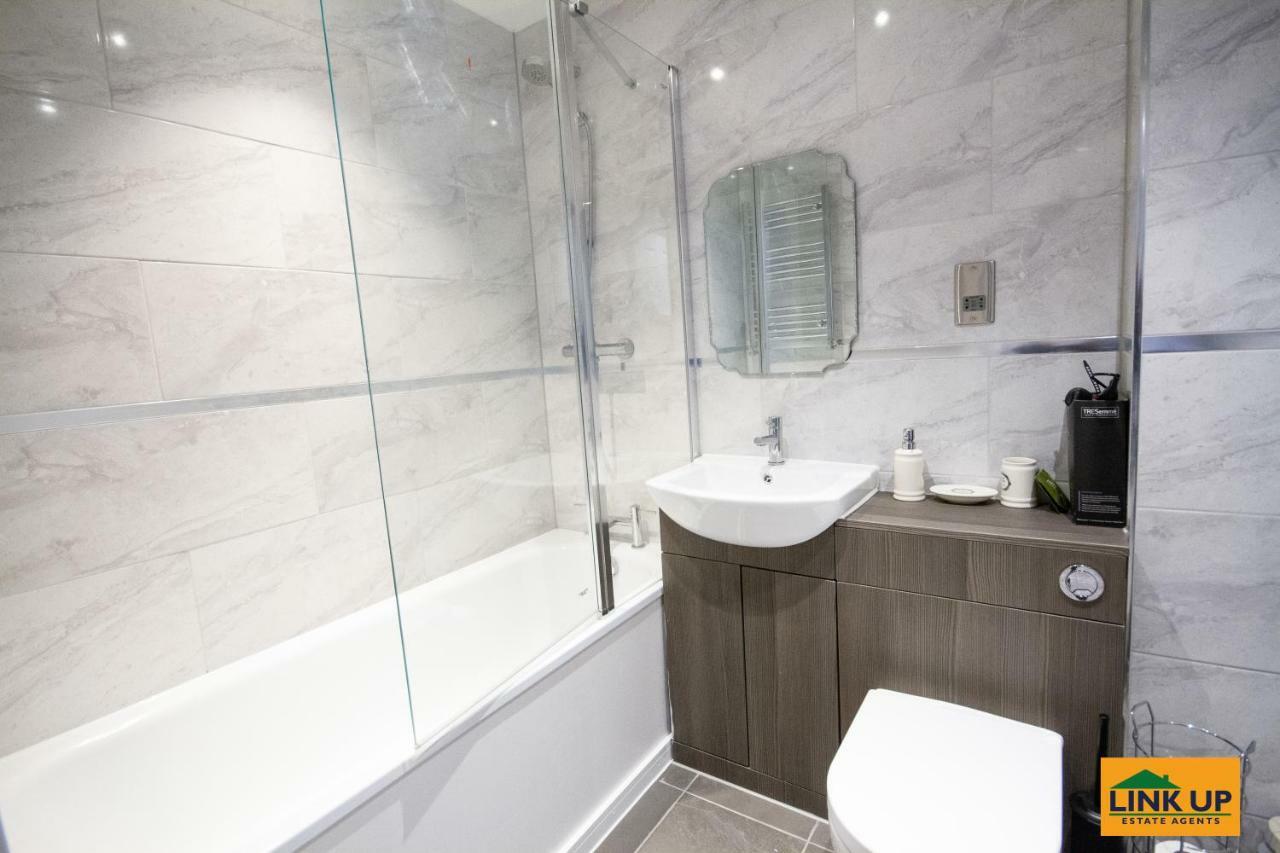 Holden Court Apartments - Apt 6 West Drayton  المظهر الخارجي الصورة